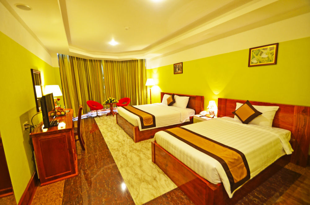 High Sky Hotel Phnom Pen Exterior foto
