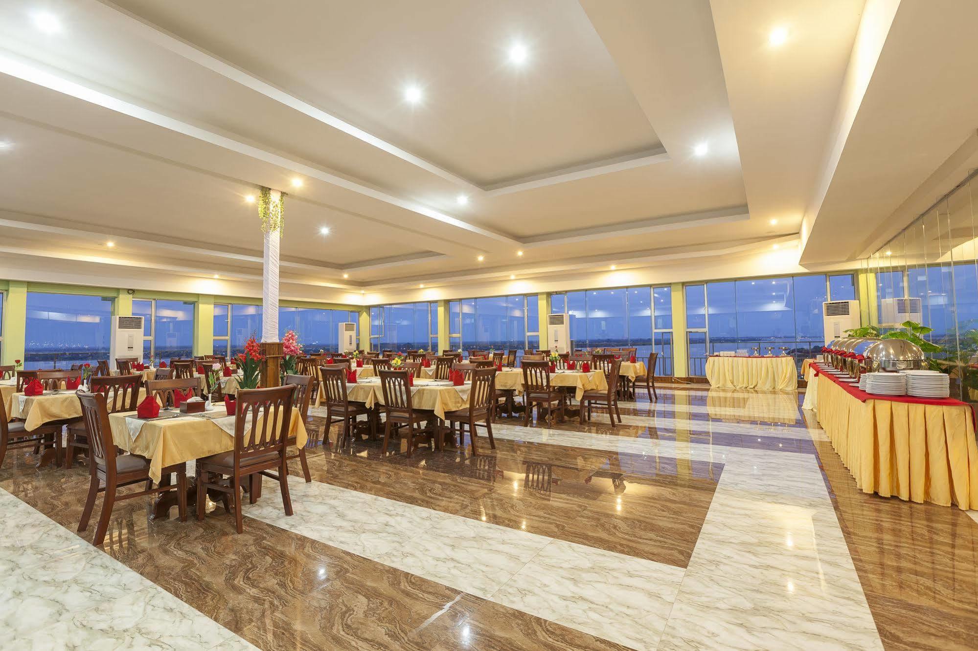 High Sky Hotel Phnom Pen Exterior foto