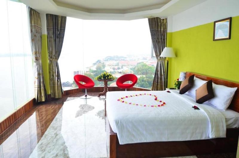 High Sky Hotel Phnom Pen Exterior foto