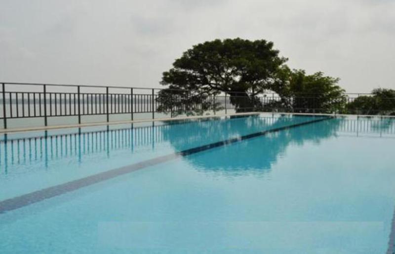 High Sky Hotel Phnom Pen Exterior foto